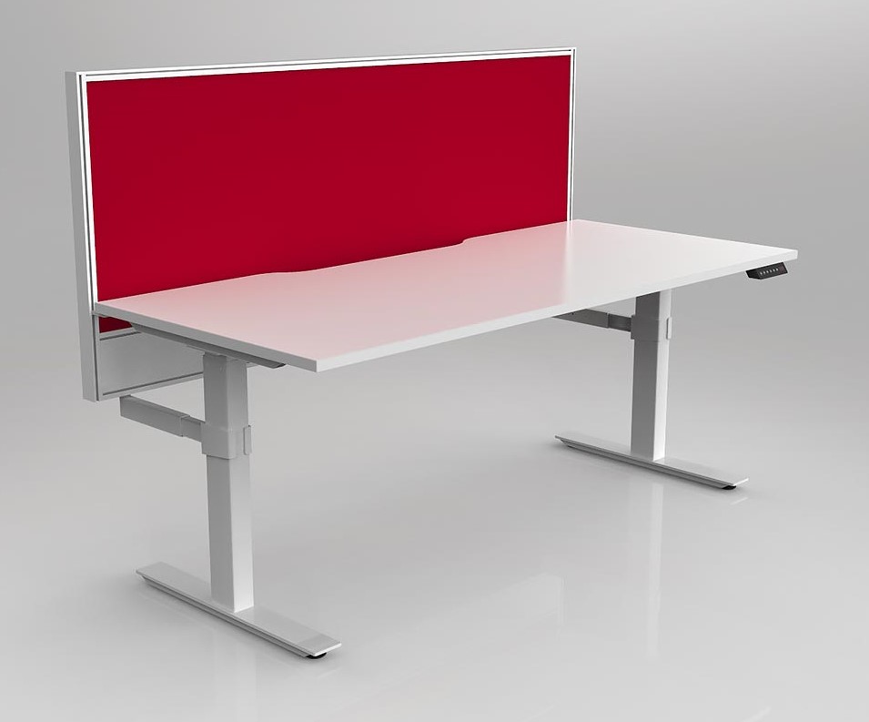 Agile 2C Adj Desk with Studio 50 Ducted Screen