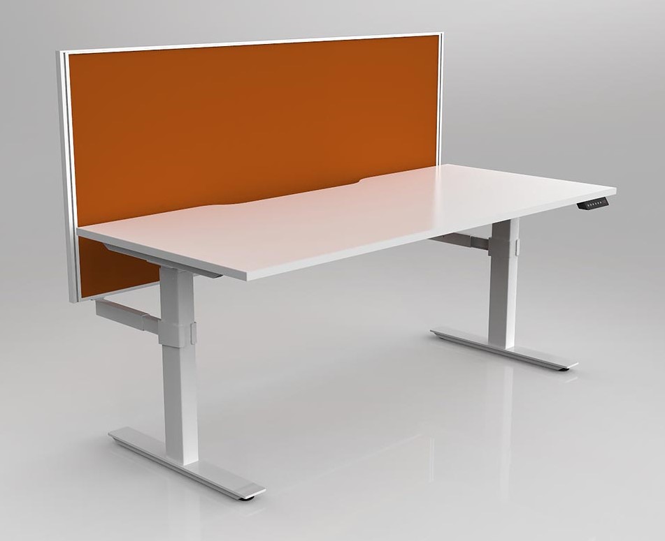 Agile 2C Adj Desk with Studio 50 Screen