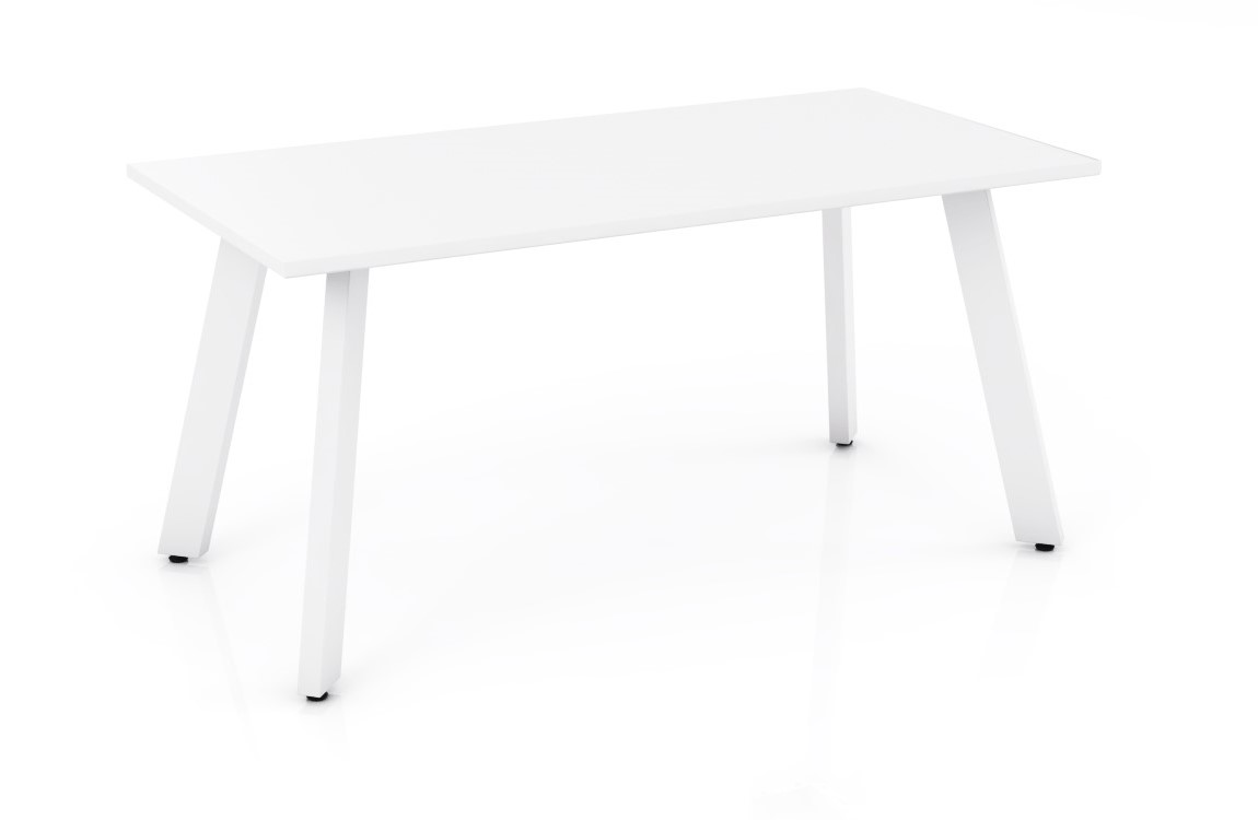 Flare 1200-1800W x 750-900D Tables
